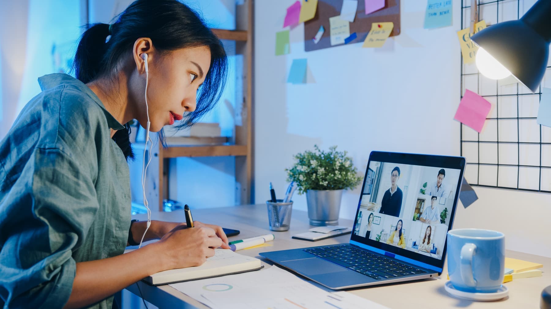 Live class management software for online academies